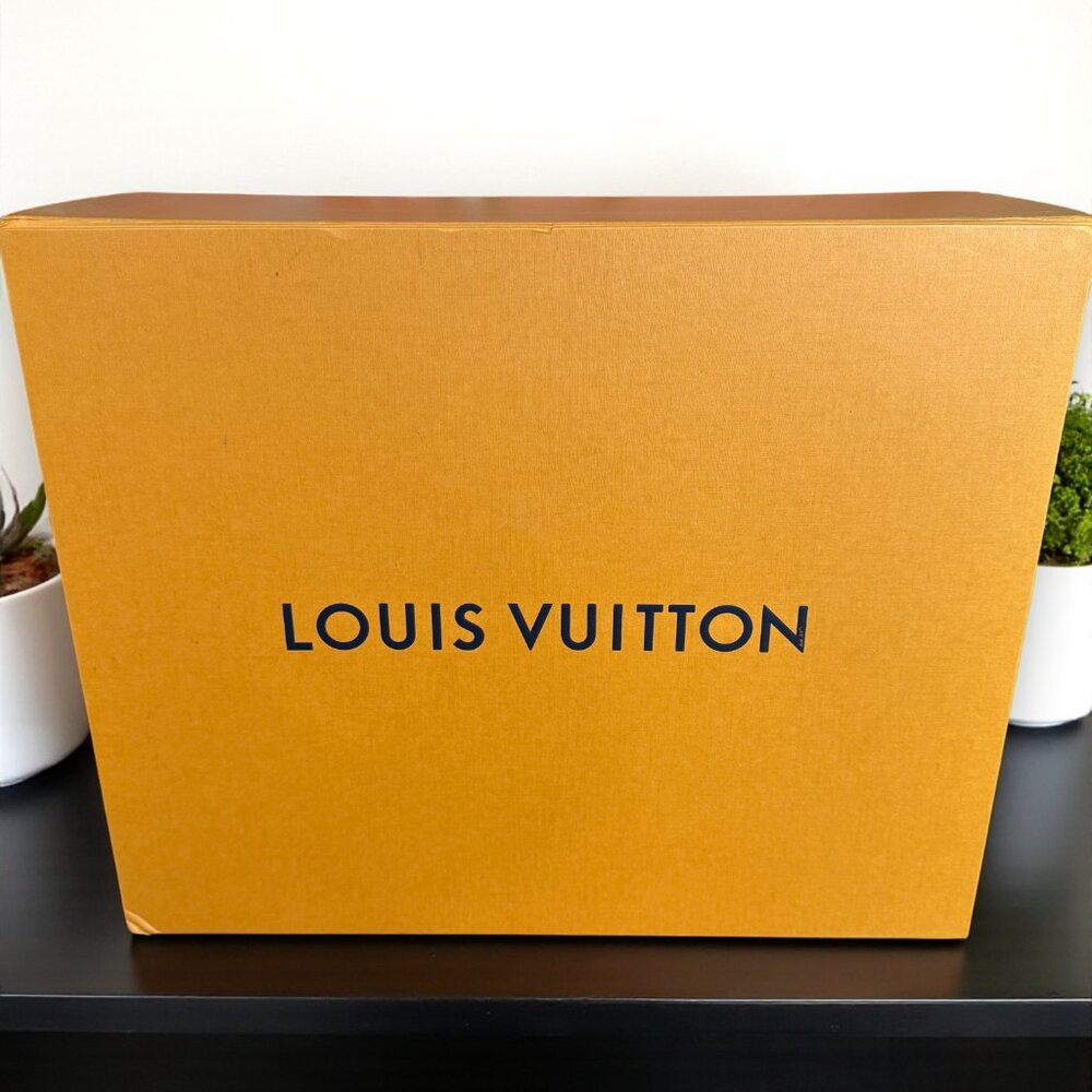 Louis Vuitton Monogram Noisette Vernis Houston Tote & Box with COA Vintage - Picture 14 of 17